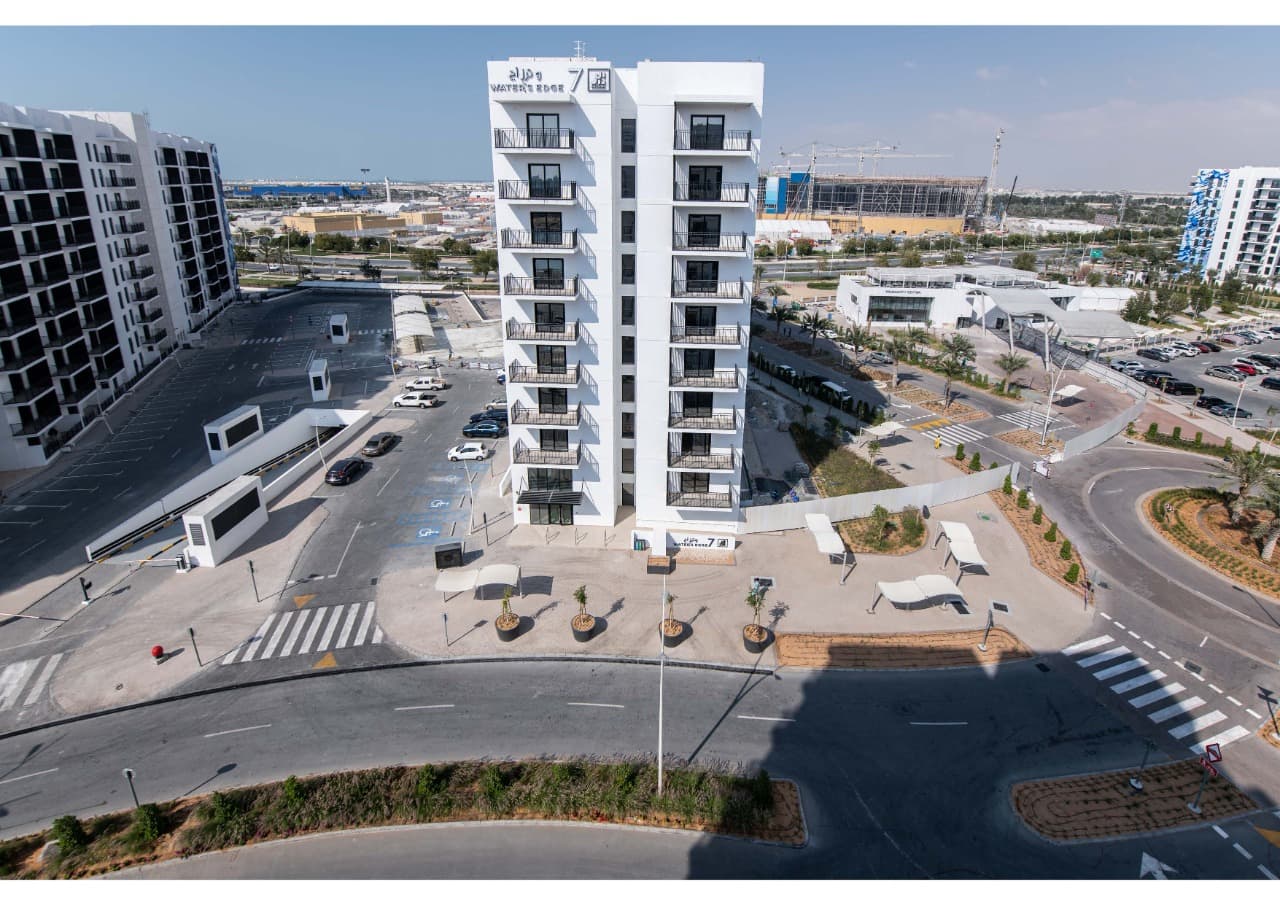 Water's Edge Precinct A gallery 4