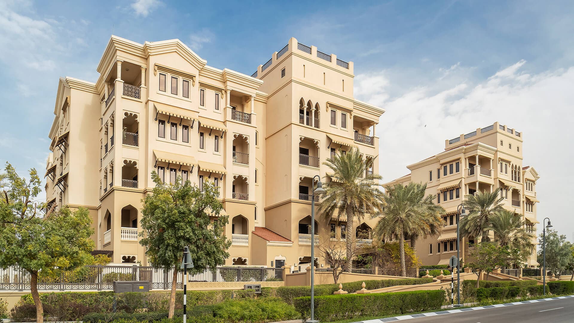 sadiyat Beach Apartment gallery 2